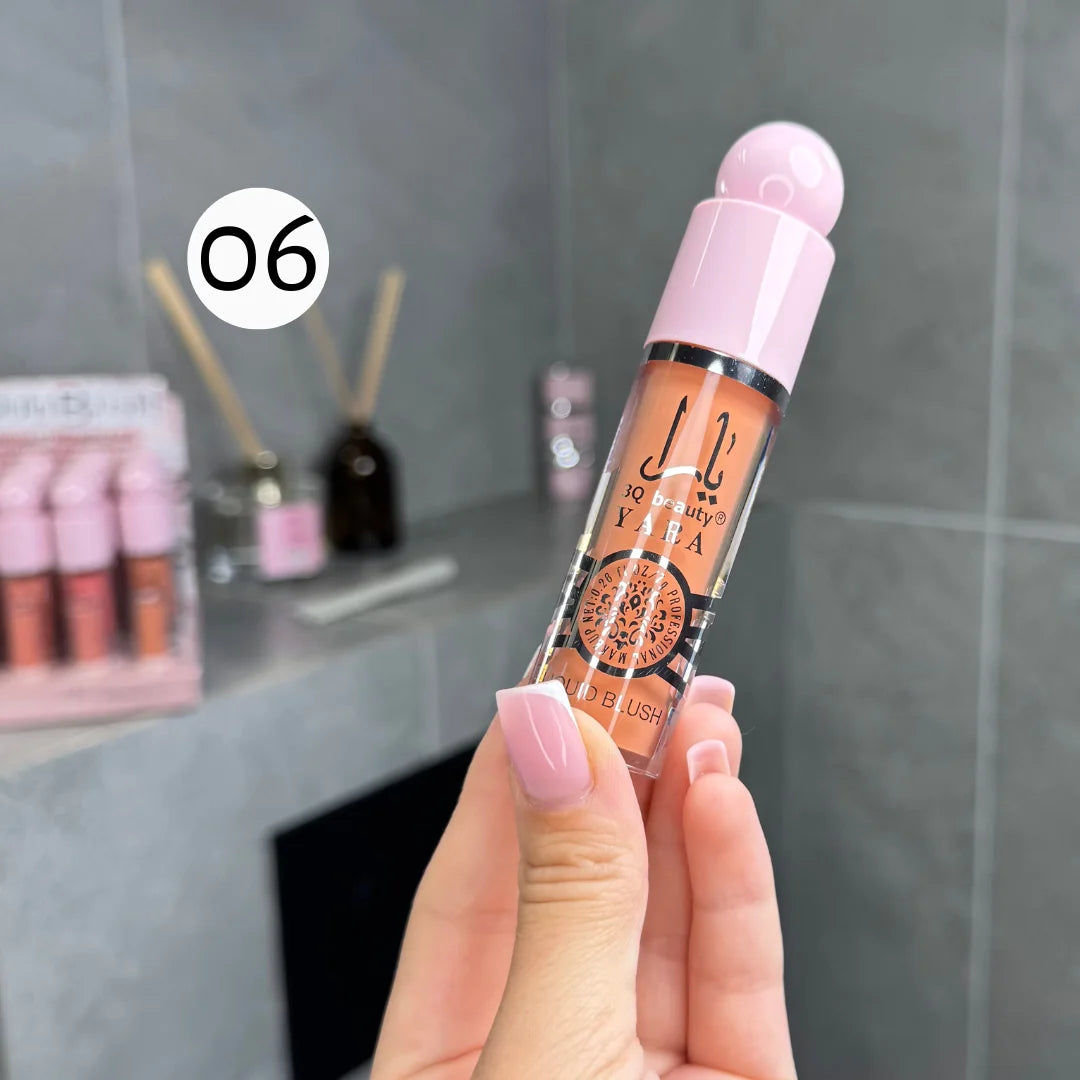 Pomadka do ust YARA – 6 odcieni z połyskiem i nawilżeniem