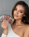 Paleta do makijażu 4 kolory TikTop – cienie, róż i rozświetlenie