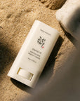 Beauty of Joseon – Matter Sonnenstick mit Beifuß und Kamelie SPF50+/PA++++ – matter Sonnenschutzstift – 18 g
