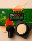 Podkład BB w poduszce (cushion) z gąbką „mushroom” – Watermelon Huda Beauty