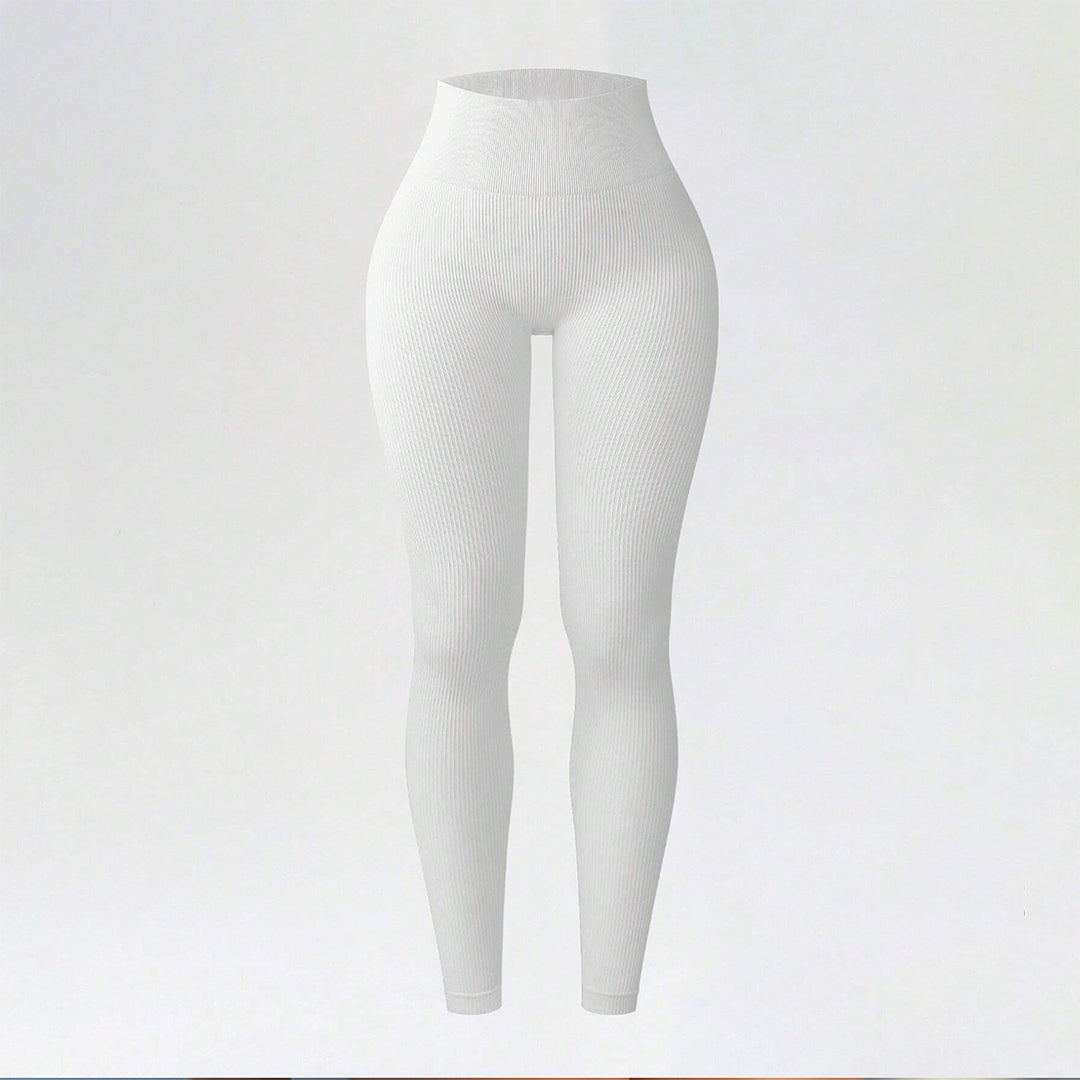 Ribbed leggings with a push-up effect – shaping and comfort