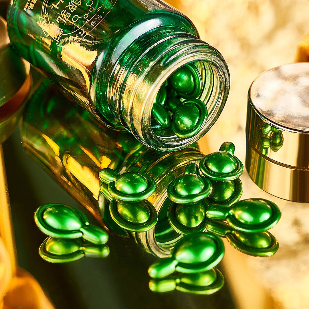 Omlazující kapsle s kolagenním peptidem - intenzivní hydratace, zpevnění, vyhlazení vrásek