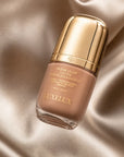 Zestaw do makijażu twarzy i oczu Luxelux – podkład serum Fresh Glow + tusz do rzęs Waterproof