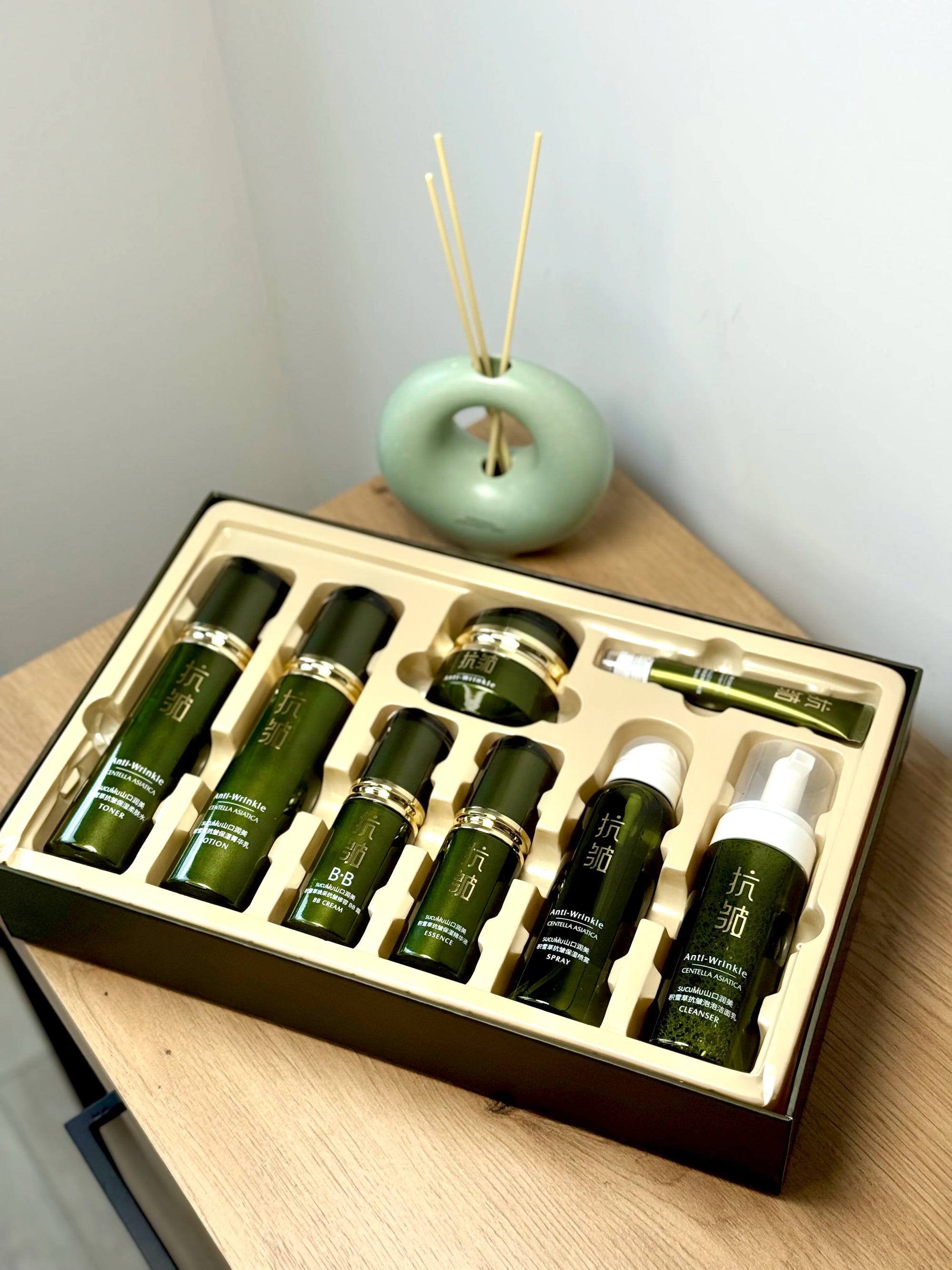 SUCUMU 8v1 omlazující sada ve slevě