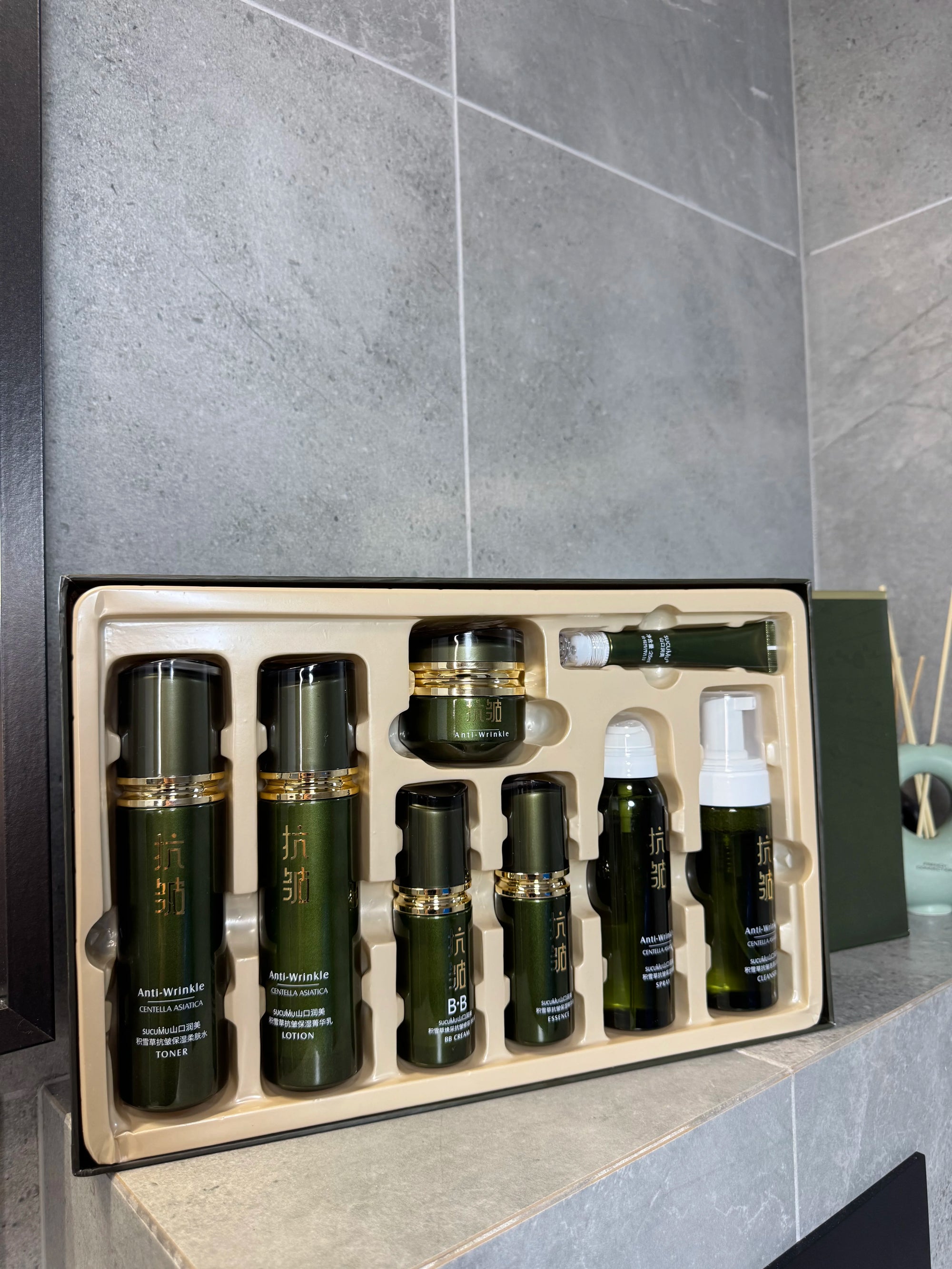 SUCUMU 8v1 omlazující sada ve slevě