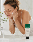 Some By Mi - AHA BHA PHA 30 Days Miracle Acne Clear Foam - Delikatna Pianka Oczyszczająca z Kwasami - 100ml