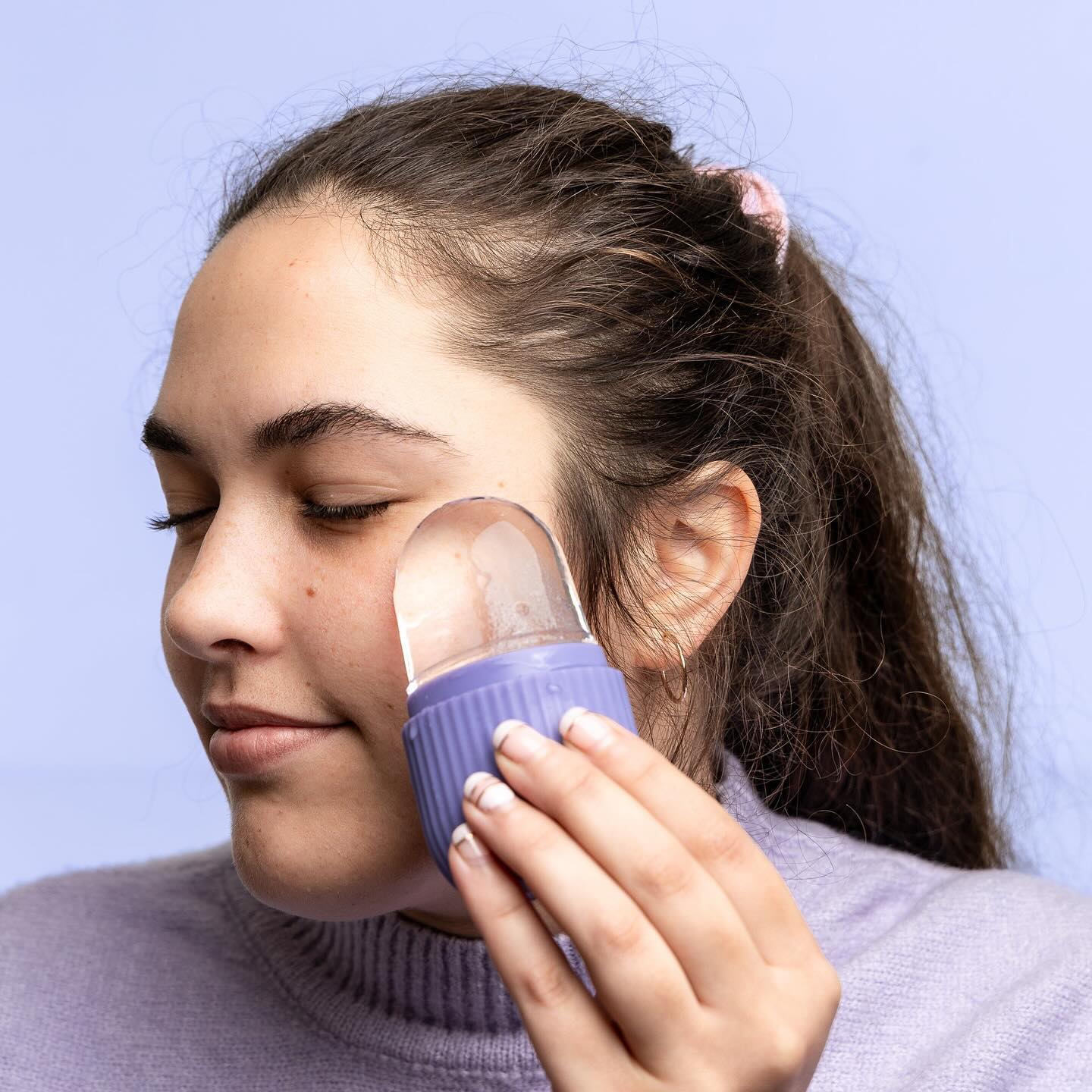 Masażer do twarzy z lodem