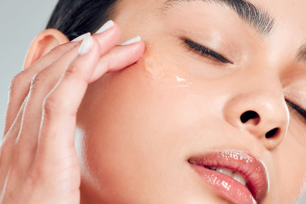 Koreańskie kosmetyki na przebarwienia – jak działa witamina C i retinol w pielęgnacji skóry