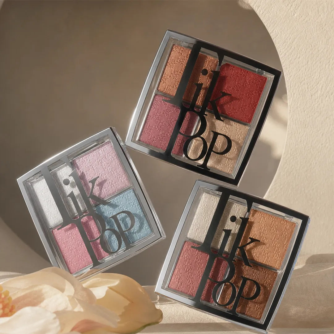 Paleta do makijażu 4 kolory TikTop – cienie, róż i rozświetlenie