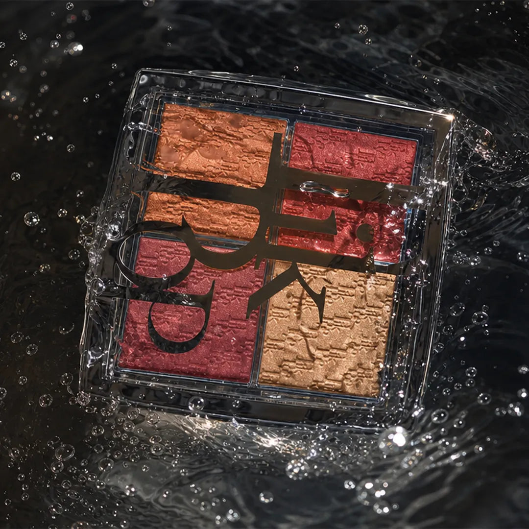 Paleta do makijażu 4 kolory TikTop – cienie, róż i rozświetlenie