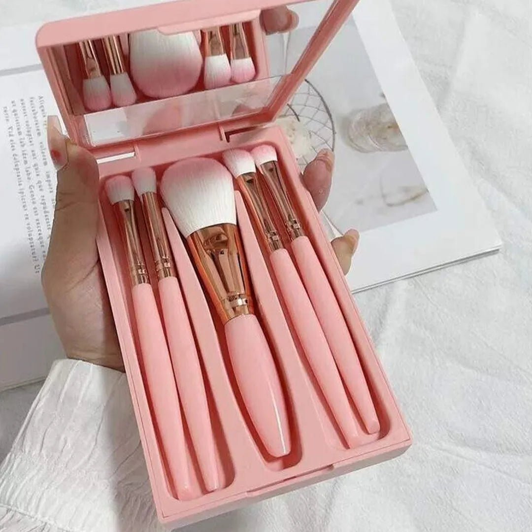 Zestaw pędzli do makijażu w etui z lusterkiem – 5 elementów