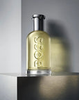 Woda toaletowa męska Boss Bottled – świeżość jabłka, cynamon i drzewna elegancja