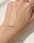 Poglądowe porównanie odcieni Bride Shiny na dłoni: 02 Naturalny i 03 Beżowy