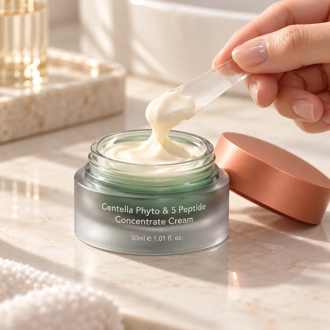 Haruharu Wonder Centella 5 Peptide 30 ml – kremowa konsystencja i aplikacja szpatułką