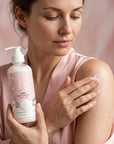 Perfumowany lotion do ciała YARA Pink Lundborly – intensywne nawilżenie i zapach YARA, 500 ml